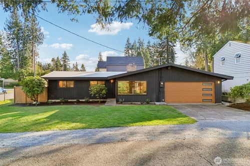 503 Nw 203rd St, Shoreline, WA, 98177-2044 | Card Image