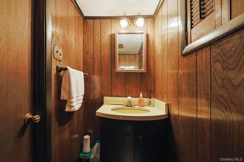 58-12 229th Street, New York, NY, 11364 | Card Image