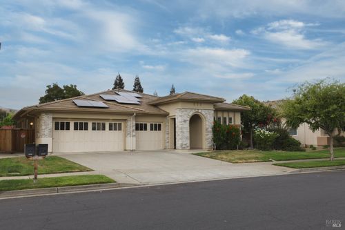 4325 The Masters Dr, Fairfield, CA, 94533-9514 | Card Image