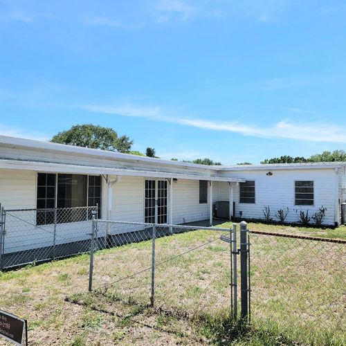 1096 8th St, OKEECHOBEE, FL, 34974-0113 | Card Image