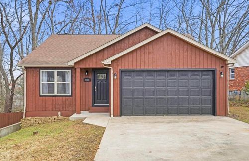 1400 Marbrooke Dr, Fulton, MO, 65251-1361 | Card Image