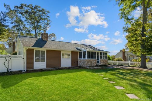 56 Fry Blvd, Patchogue, NY, 11772-1665 | Card Image