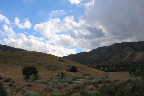 3192 Shadow Mountain Dr, Lake Isabella, CA, 93240-9557 | Card Image