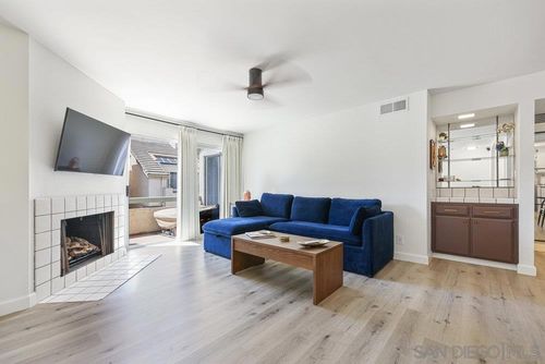 unit-102-6140 Calle Mariselda, San Diego, CA, 92124-1149 | Card Image