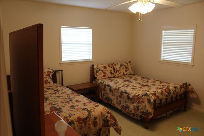 963 County Road 176, House other with 2 bedrooms, 3 bathrooms and null parking in Hallettsville TX | Image 17