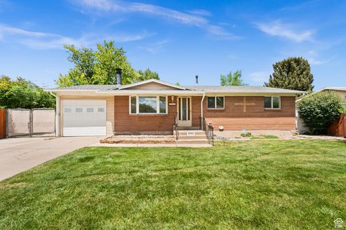 2082 W 7125 S, West Jordan, UT, 84084-3233 | Card Image