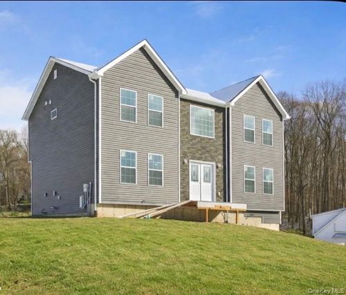 10 Vargas (Aka 70 Jessup Ln) Circle, Stony Point, NY, 10980 | Card Image