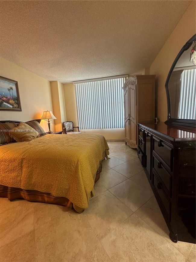 1718 - 3800 S Ocean Dr, Condo with 2 bedrooms, 2 bathrooms and null parking in Hollywood FL | Image 26