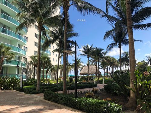 2j-3901 S Ocean Dr, Hollywood, FL, 33019-3016 | Card Image