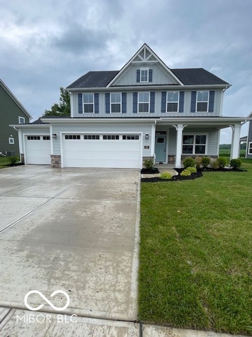 401 W Monroe St, Fortville, IN, 46040-1765 | Card Image
