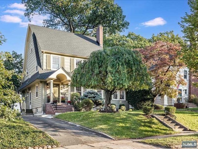 Hawthorne Ave, Glen Ridge, NJ 07028