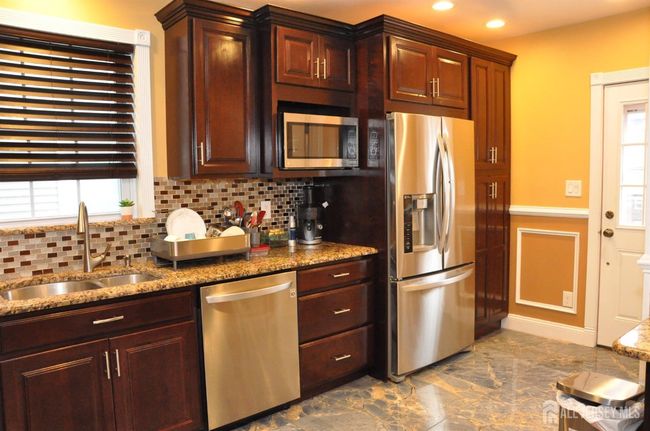 195-195 Wachung Terrace, House other with 3 bedrooms, 3 bathrooms and null parking in Scotch Plains NJ | Image 8