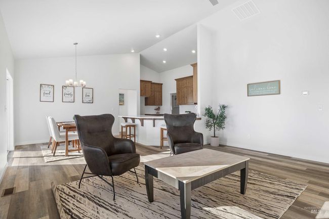 205 13 Th Ave W, House other with 4 bedrooms, 2 bathrooms and 3 parking in Jerome ID | Image 8