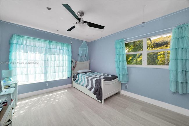 9401 Sw 69 Th Ct, House other with 5 bedrooms, 4 bathrooms and null parking in Pinecrest FL | Image 37