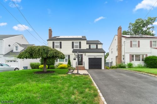246 Woodmont Rd, Union, NJ, 07083-8242 | Card Image