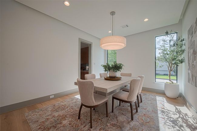 5200 Beech St, House other with 5 bedrooms, 7 bathrooms and 2 parking in Bellaire TX | Image 8