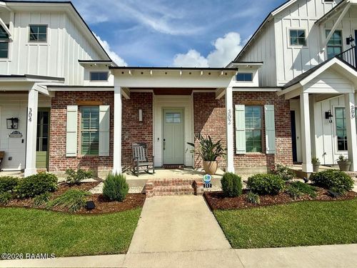 302 Sandstone Ave, Scott, LA, 70583-5375 | Card Image