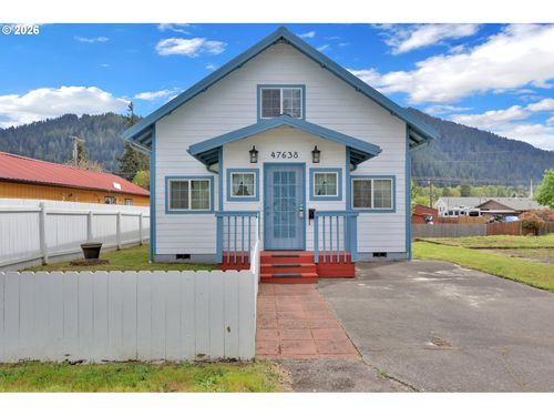 47638 Highway 58, Oakridge, OR, 97463-9738 | Card Image