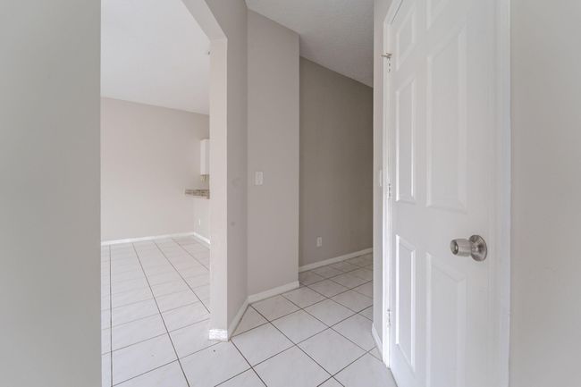 1568 Sw 106 Th Ave, House other with 3 bedrooms, 3 bathrooms and null parking in Pembroke Pines FL | Image 9