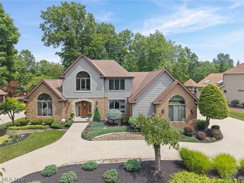 10683 Tudor Circle, North Royalton, OH, 44133 | Card Image