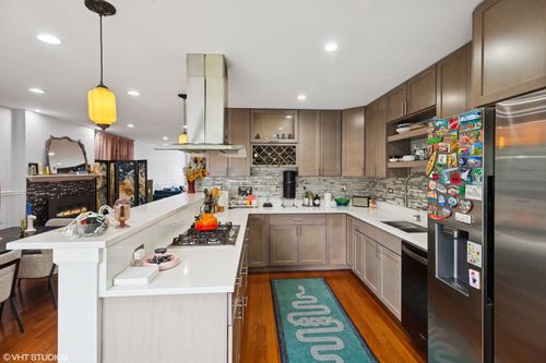 903 Homan Ave, Chicago, IL, 60651-4157 | Card Image