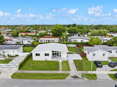 8270 Sw 28th St, House other with 4 bedrooms, 2 bathrooms and null parking in Miami FL | Image 2