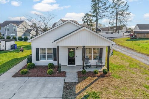 323 W Wooddall Street, Benson, NC, 27504 | Card Image