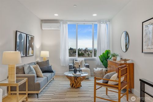 f-908 N 46th St, Seattle, WA, 98103-6606 | Card Image