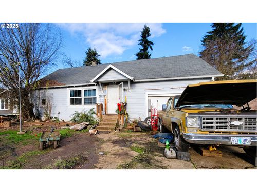 1140 E Chamberlain Ave, Cottage Grove, OR, 97424-1126 | Card Image