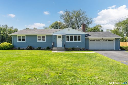 22 Victoria Dr, Branford, CT, 06405-3113 | Card Image