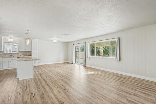 9062 Salmon Falls Drive, Sacramento, CA, 95826 | Card Image
