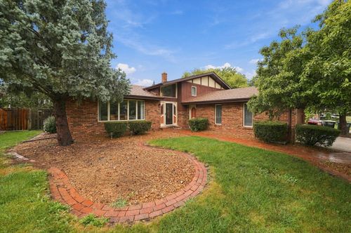17958 State Line Avenue, Lansing, IL, 60438 | Card Image