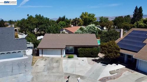 1107 Yerba Buena Rd, San Jose, CA, 95121 | Card Image