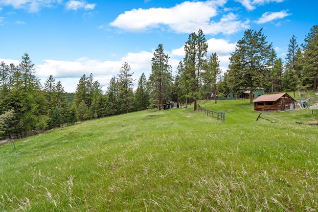 Slightly sloped field | Image 47