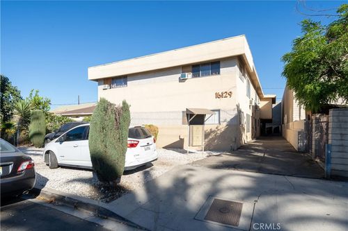 16129 Cantlay St, Van Nuys, CA, 91406-3428 | Card Image