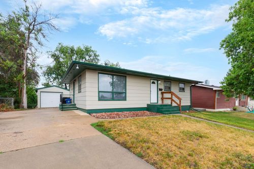 4586 Wentworth Dr, Rapid City, SD, 57702-1956 | Card Image