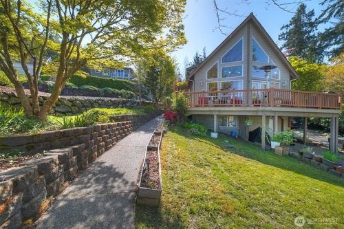 37410 Olympic View Rd Ne, Hansville, WA, 98340-8726 | Card Image