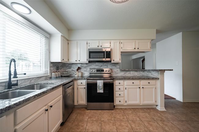 18502 Mellowgrove Ln, House other with 4 bedrooms, 3 bathrooms and 2 parking in Spring TX | Image 13