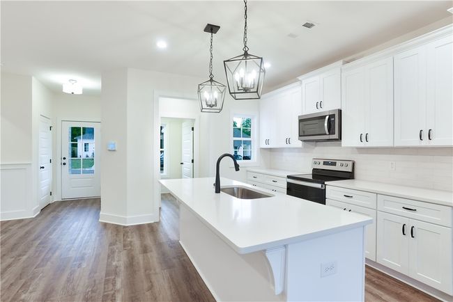 This is a previously built Todd B, not the subject property. All plans, pricing, and specifications are subject to change without notice. | Image 8