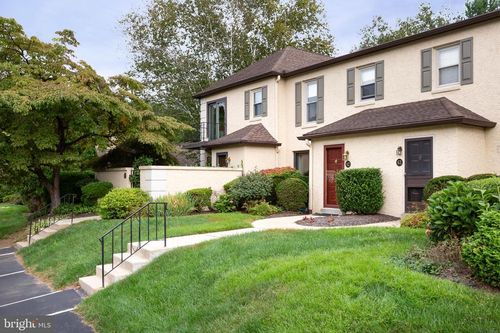 62 Parkridge Dr, BRYN MAWR, PA, 19010-2259 | Card Image