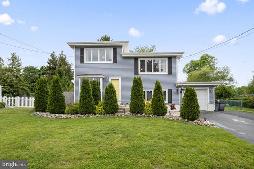 13 Mallory Way, Hamilton, NJ, 08610-2307 | Card Image