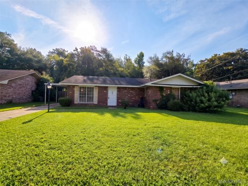 6520 Pinebrook Dr, Montgomery, AL, 36117-3330 | Card Image