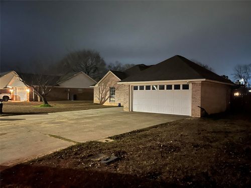 12 Lacey St, Hooks, TX, 75561-9767 | Card Image