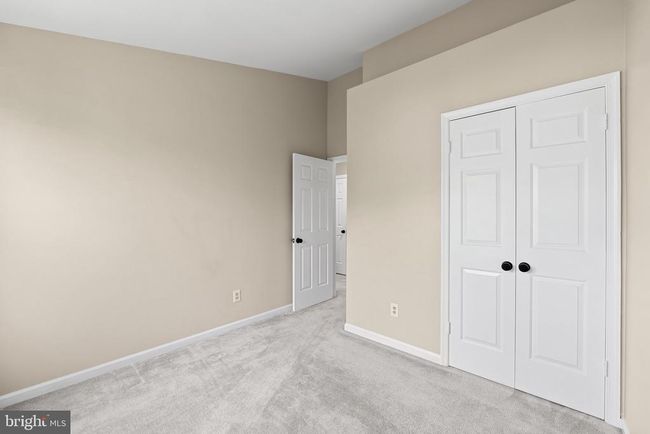 6804 Signature Cir, Townhouse with 3 bedrooms, 4 bathrooms and null parking in ALEXANDRIA VA | Image 23