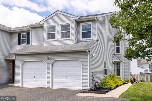 211 Orchard Dr, NORTH WALES, PA, 19454-1427 | Card Image