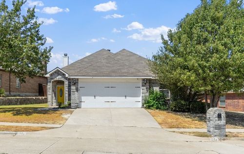 8275 Clarksprings Dr, Dallas, TX, 75236-5847 | Card Image