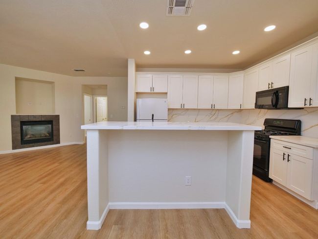 3301 Myna Way, House other with 4 bedrooms, 3 bathrooms and null parking in Sacramento CA | Image 6