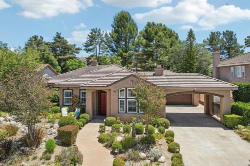 744 Inverlochy Dr, Fallbrook, CA, 92028-5400 | Card Image