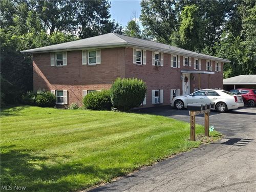 850 Mathews Rd, Youngstown, OH, 44512-3035 | Card Image