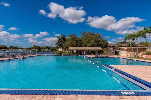 205-200 Ashbury Rd, Hollywood, FL, 33024-1108 | Card Image